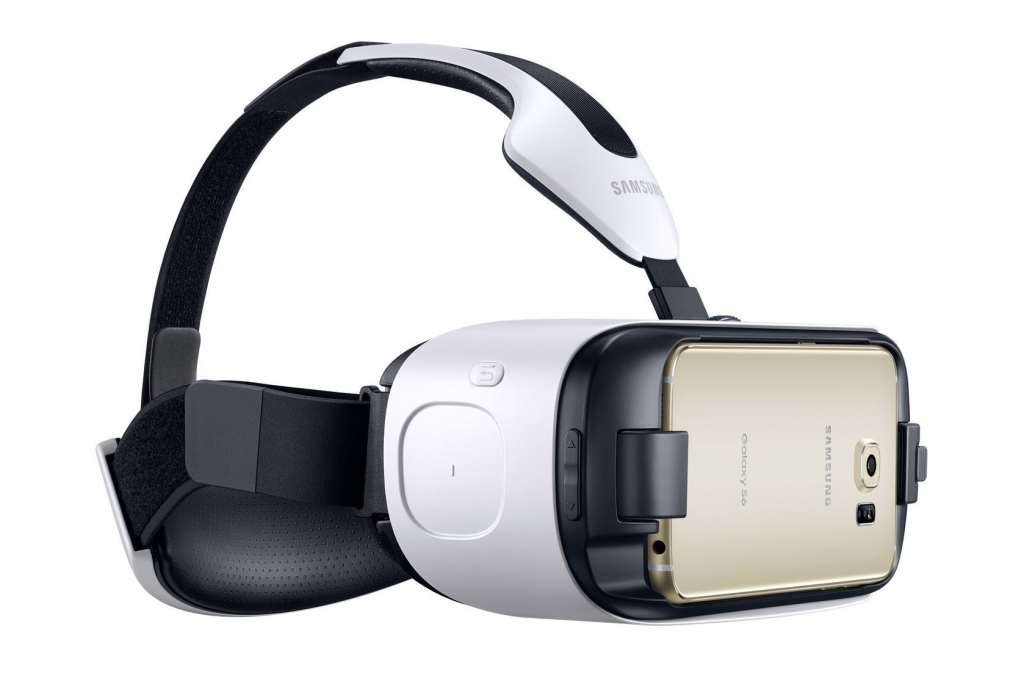 Samsung Gear VR is now compatible with Xbox One Wireless Controllers