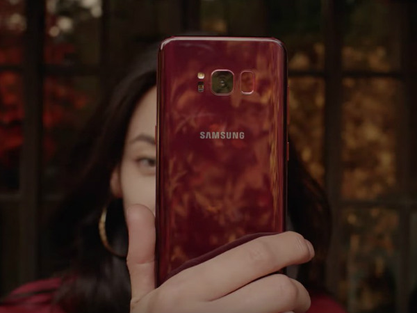 Samsung Galaxy S8 in burgundy red
