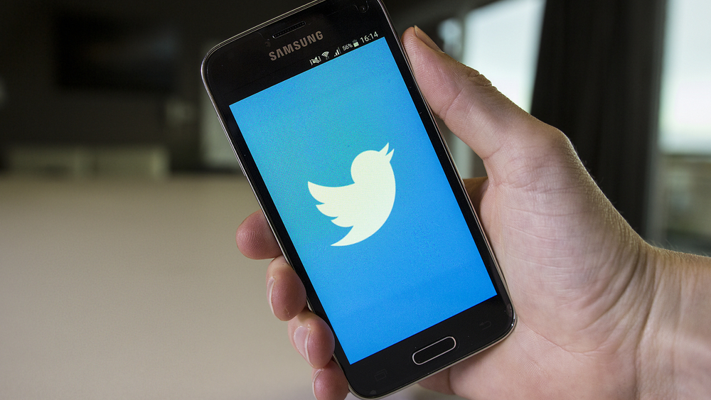 Twitter Navigation Bar Shifted to the Bottom for Android Users